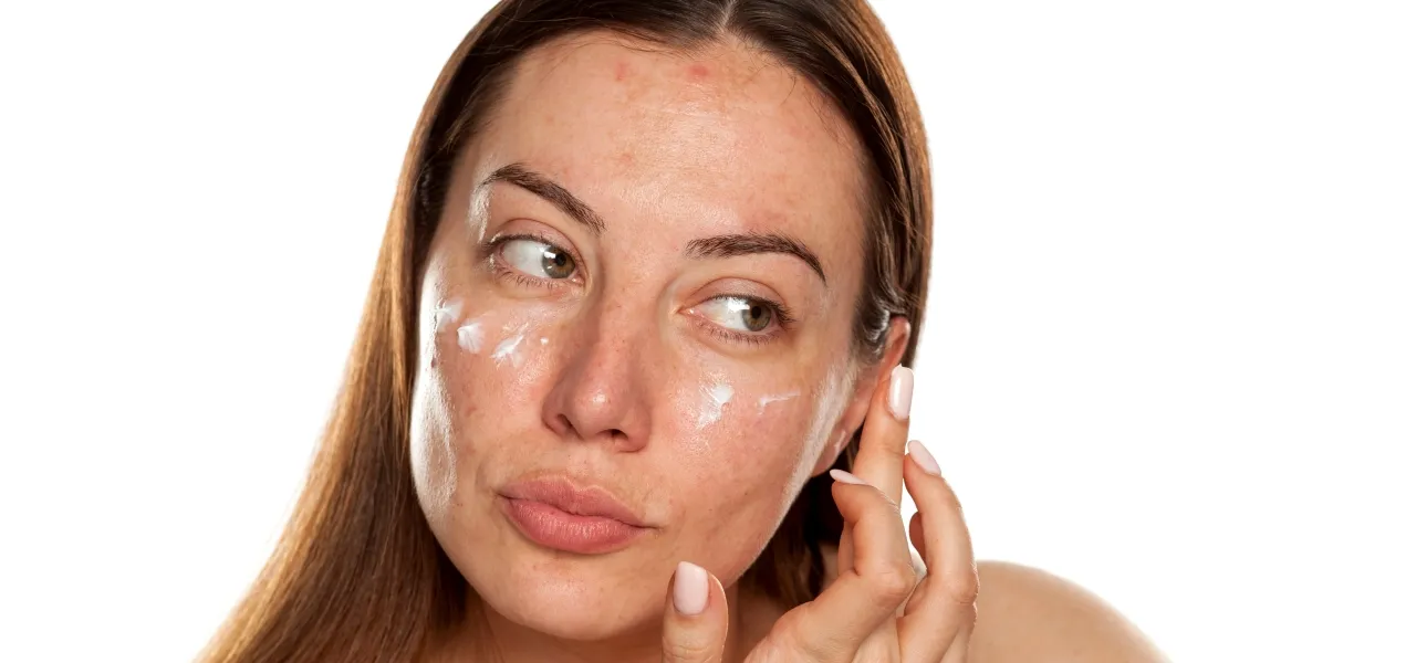 Zabiegi regenerujące białej kosmetyki, czy warto je wykonywać?